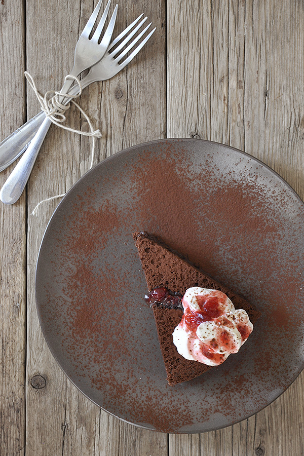 Μους-κέικ σοκολάτας χωρίς αλεύρι / Flourless chocolate mousse cake